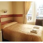 St Elmo Hotel