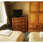 St Elmo Hotel